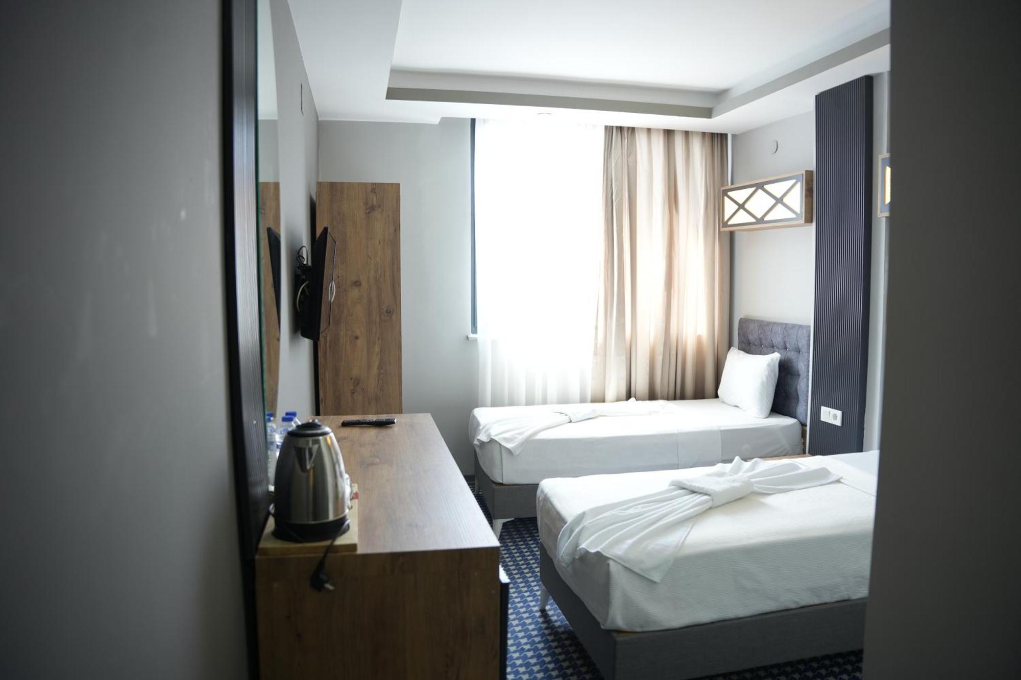 Eniza Hotel Mersin  Exterior photo